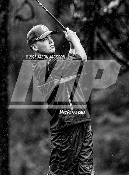 Thumbnail 2 in NCHSAA 4A Finals (Round 1) photogallery.