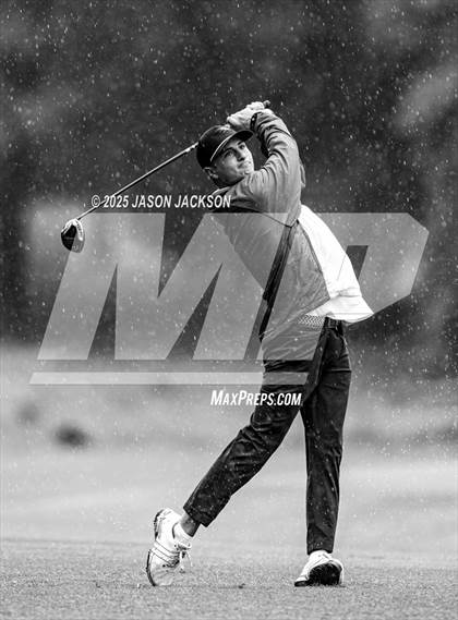 Thumbnail 2 in NCHSAA 4A Finals (Round 1) photogallery.