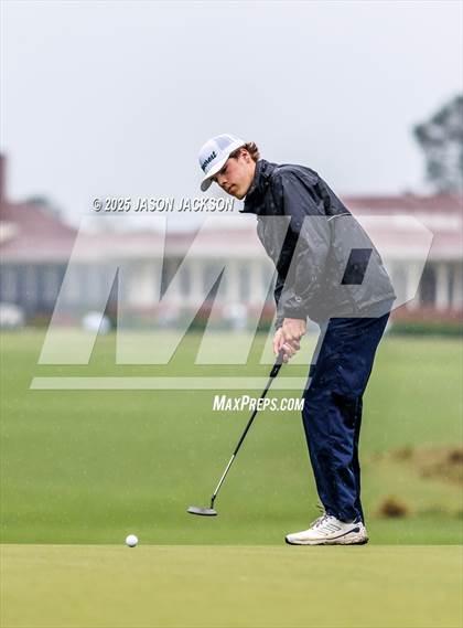 Thumbnail 3 in NCHSAA 4A Finals (Round 1) photogallery.