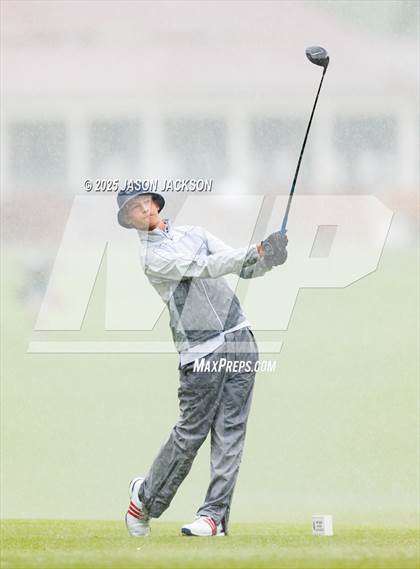 Thumbnail 2 in NCHSAA 4A Finals (Round 1) photogallery.