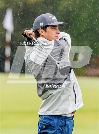 Thumbnail 1 in NCHSAA 4A Finals (Round 1) photogallery.