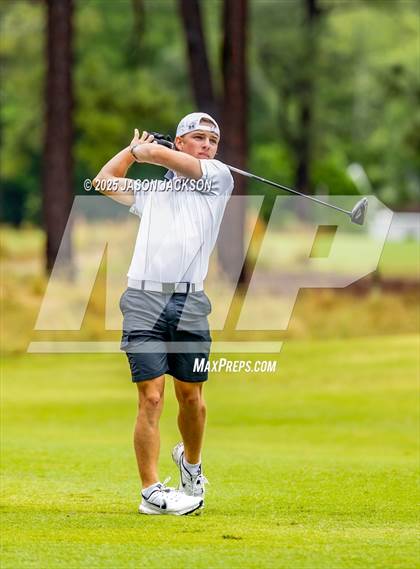 Thumbnail 3 in NCHSAA 4A Finals (Round 1) photogallery.