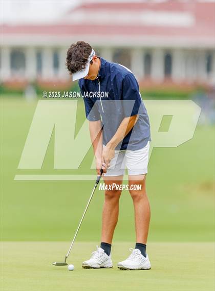 Thumbnail 1 in NCHSAA 4A Finals (Round 1) photogallery.