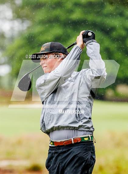 Thumbnail 1 in NCHSAA 4A Finals (Round 1) photogallery.