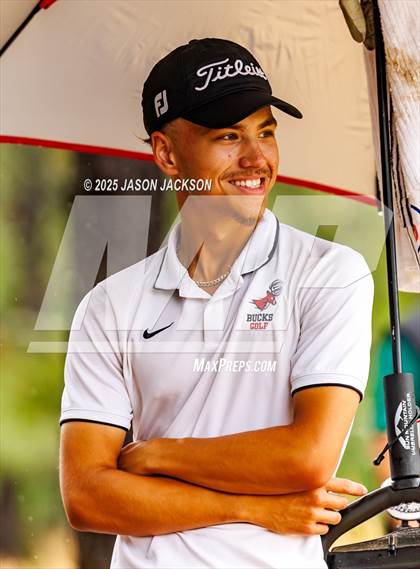 Thumbnail 2 in NCHSAA 4A Finals (Round 1) photogallery.