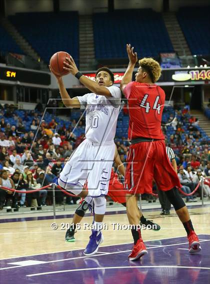 Thumbnail 2 in Antelope vs. Sacramento (CIF SJS D2 Final) photogallery.