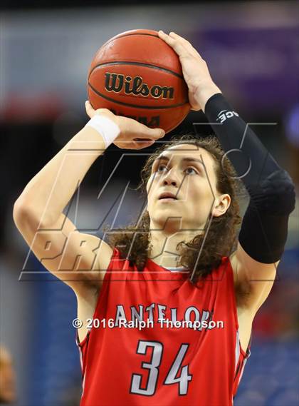Thumbnail 1 in Antelope vs. Sacramento (CIF SJS D2 Final) photogallery.
