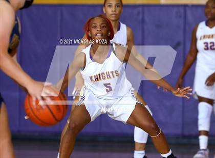 Thumbnail 2 in Warren vs. Lynwood photogallery.