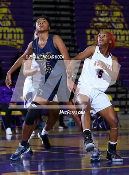 Thumbnail 2 in Warren vs. Lynwood photogallery.