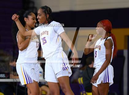 Thumbnail 1 in Warren vs. Lynwood photogallery.