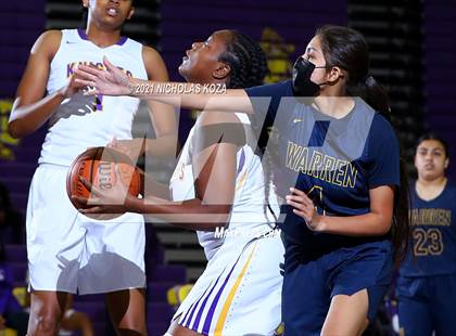 Thumbnail 3 in Warren vs. Lynwood photogallery.