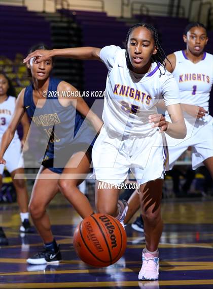 Thumbnail 2 in Warren vs. Lynwood photogallery.
