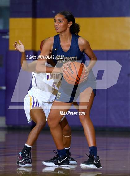 Thumbnail 2 in Warren vs. Lynwood photogallery.
