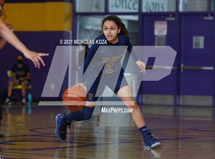 Thumbnail 1 in Warren vs. Lynwood photogallery.