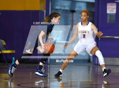 Thumbnail 3 in Warren vs. Lynwood photogallery.