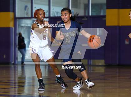 Thumbnail 3 in Warren vs. Lynwood photogallery.