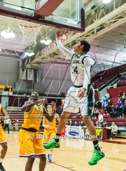 Thumbnail 2 in Archbishop Riordan vs. Sacred Heart Cathedral Preparatory (CIF CCS D3 Final) photogallery.