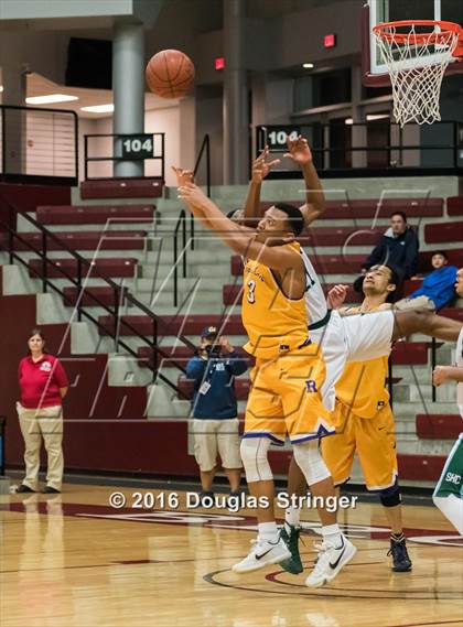 Thumbnail 3 in Archbishop Riordan vs. Sacred Heart Cathedral Preparatory (CIF CCS D3 Final) photogallery.