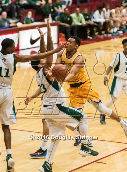 Thumbnail 1 in Archbishop Riordan vs. Sacred Heart Cathedral Preparatory (CIF CCS D3 Final) photogallery.