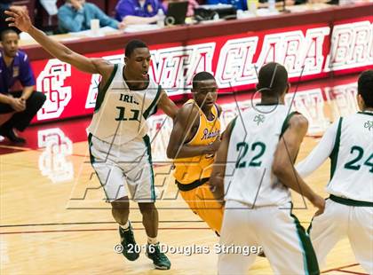 Thumbnail 3 in Archbishop Riordan vs. Sacred Heart Cathedral Preparatory (CIF CCS D3 Final) photogallery.