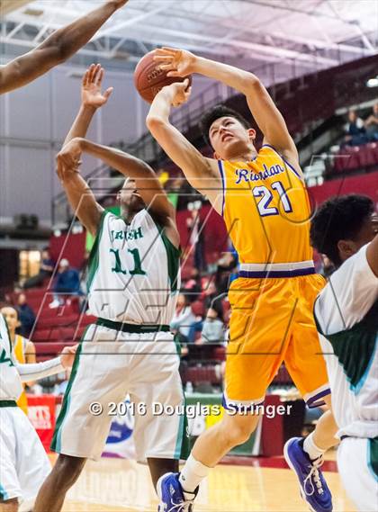 Thumbnail 3 in Archbishop Riordan vs. Sacred Heart Cathedral Preparatory (CIF CCS D3 Final) photogallery.