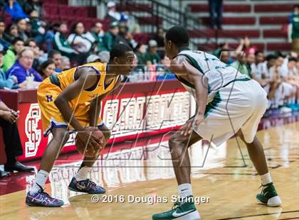 Thumbnail 1 in Archbishop Riordan vs. Sacred Heart Cathedral Preparatory (CIF CCS D3 Final) photogallery.