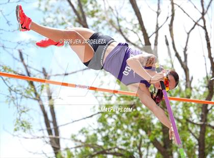 Thumbnail 1 in CHSAA 4A (Pole Vault) photogallery.