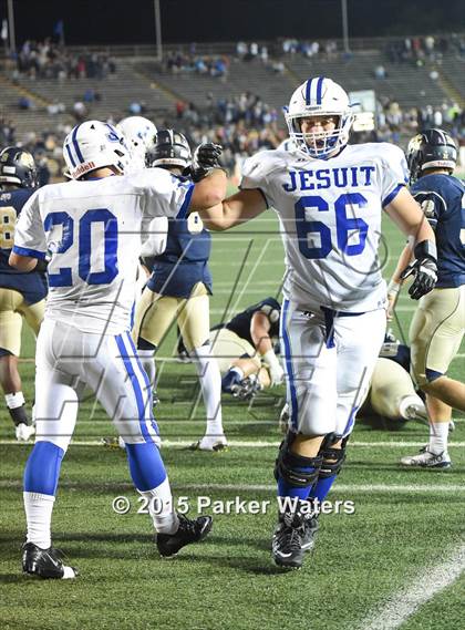 Thumbnail 3 in Jesuit @ Holy Cross photogallery.