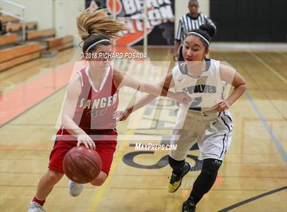Thumbnail 3 in Sanger vs Clovis East photogallery.