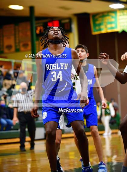 Thumbnail 3 in Lynbrook vs Roslyn  photogallery.