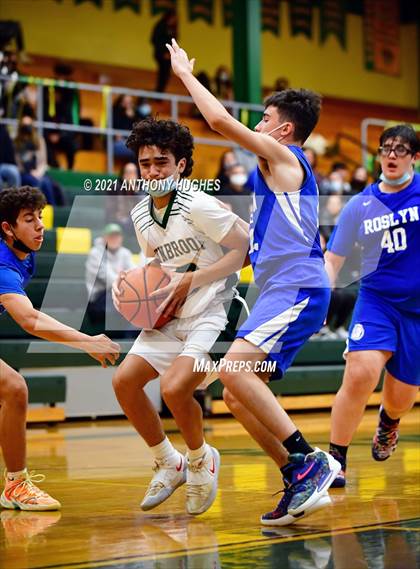 Thumbnail 2 in Lynbrook vs Roslyn  photogallery.