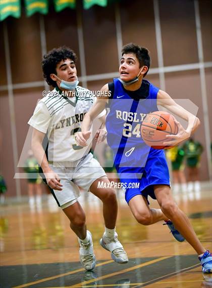 Thumbnail 3 in Lynbrook vs Roslyn  photogallery.