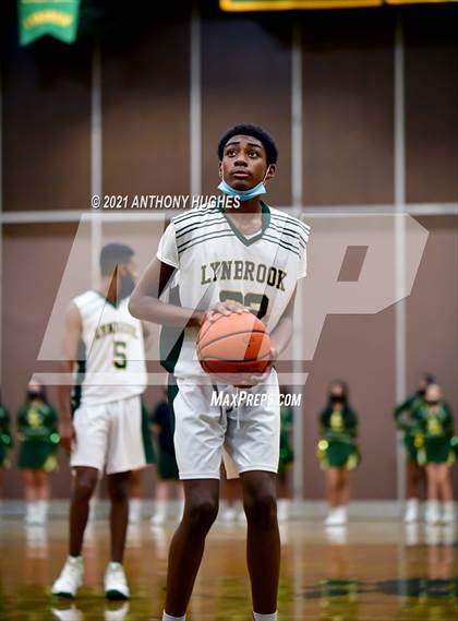 Thumbnail 1 in Lynbrook vs Roslyn  photogallery.
