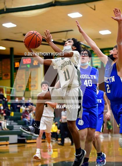 Thumbnail 2 in Lynbrook vs Roslyn  photogallery.