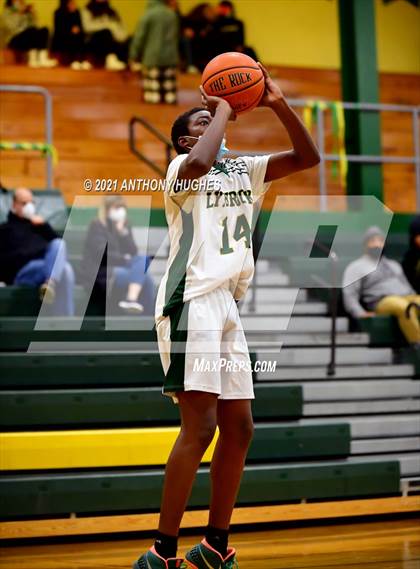 Thumbnail 3 in Lynbrook vs Roslyn  photogallery.