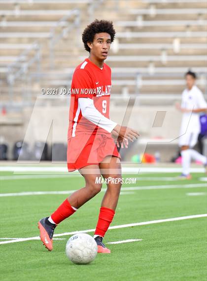 Thumbnail 2 in Humble vs Bellaire (CFISD Soccer Showcase) photogallery.
