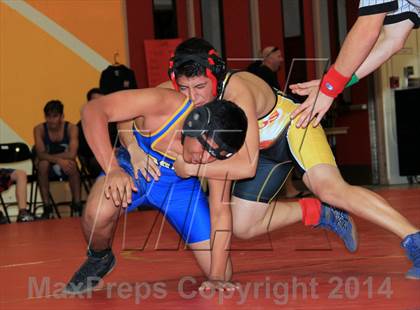 Thumbnail 3 in El Toro @ Mission Viejo photogallery.
