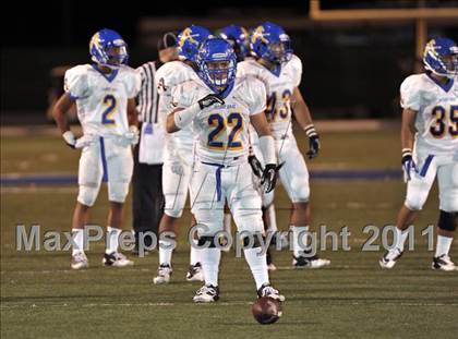 Thumbnail 2 in Servite vs. Bishop Amat photogallery.
