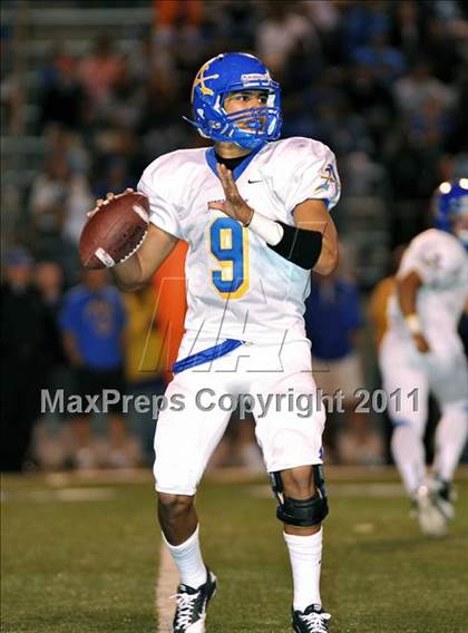 Thumbnail 1 in Servite vs. Bishop Amat photogallery.