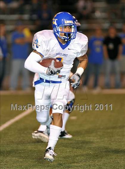 Thumbnail 1 in Servite vs. Bishop Amat photogallery.