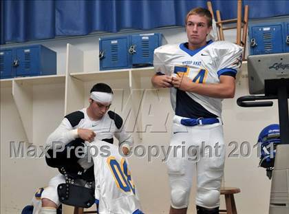 Thumbnail 3 in Servite vs. Bishop Amat photogallery.