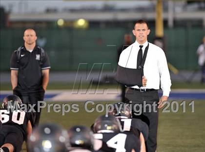 Thumbnail 1 in Servite vs. Bishop Amat photogallery.