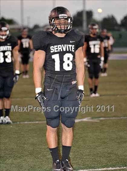 Thumbnail 2 in Servite vs. Bishop Amat photogallery.