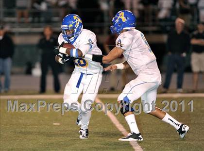 Thumbnail 1 in Servite vs. Bishop Amat photogallery.