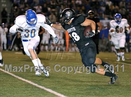 Thumbnail 1 in Servite vs. Bishop Amat photogallery.