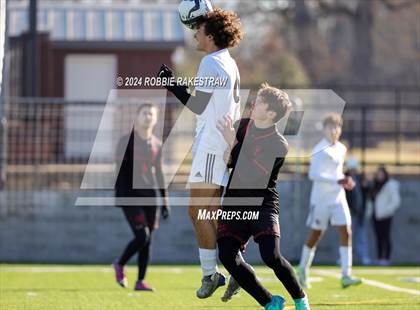 Thumbnail 2 in Gainesville vs. London (Sulphur Springs 4A Elite Tournament) photogallery.