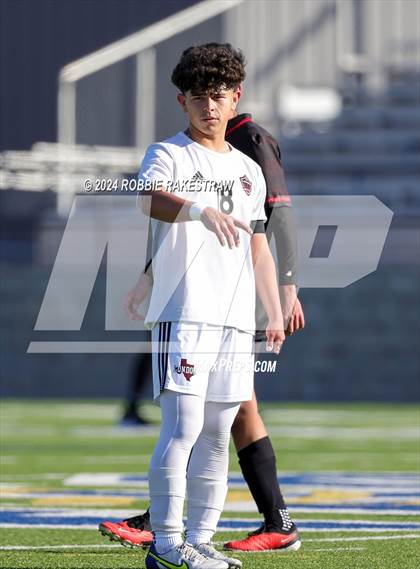 Thumbnail 3 in Gainesville vs. London (Sulphur Springs 4A Elite Tournament) photogallery.