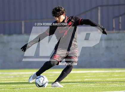 Thumbnail 2 in Gainesville vs. London (Sulphur Springs 4A Elite Tournament) photogallery.
