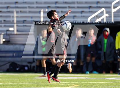 Thumbnail 1 in Gainesville vs. London (Sulphur Springs 4A Elite Tournament) photogallery.