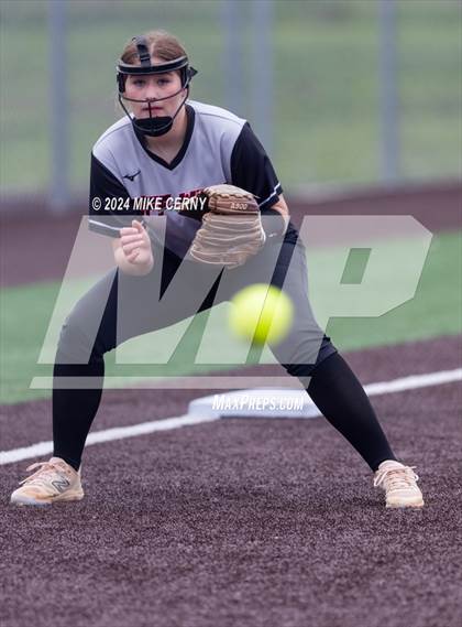 Thumbnail 1 in Jefferson West @ Basehor-Linwood photogallery.